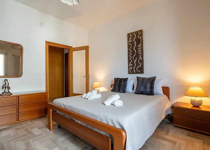 Dimora Waterfront Apartment *