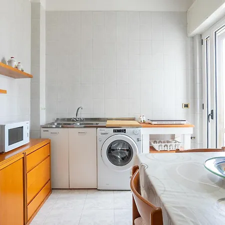 Dimora Waterfront Apartament