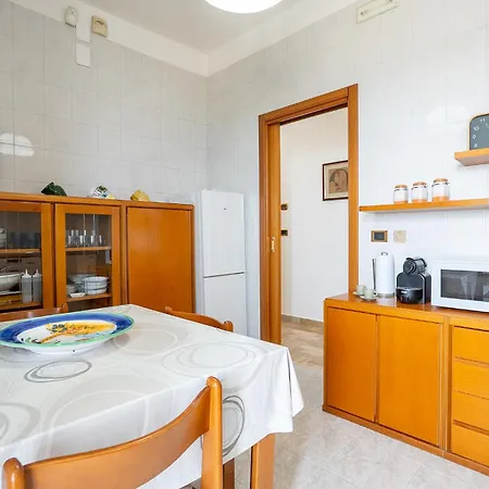 Dimora Waterfront Apartament *