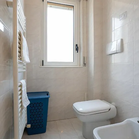 Dimora Waterfront Apartment
